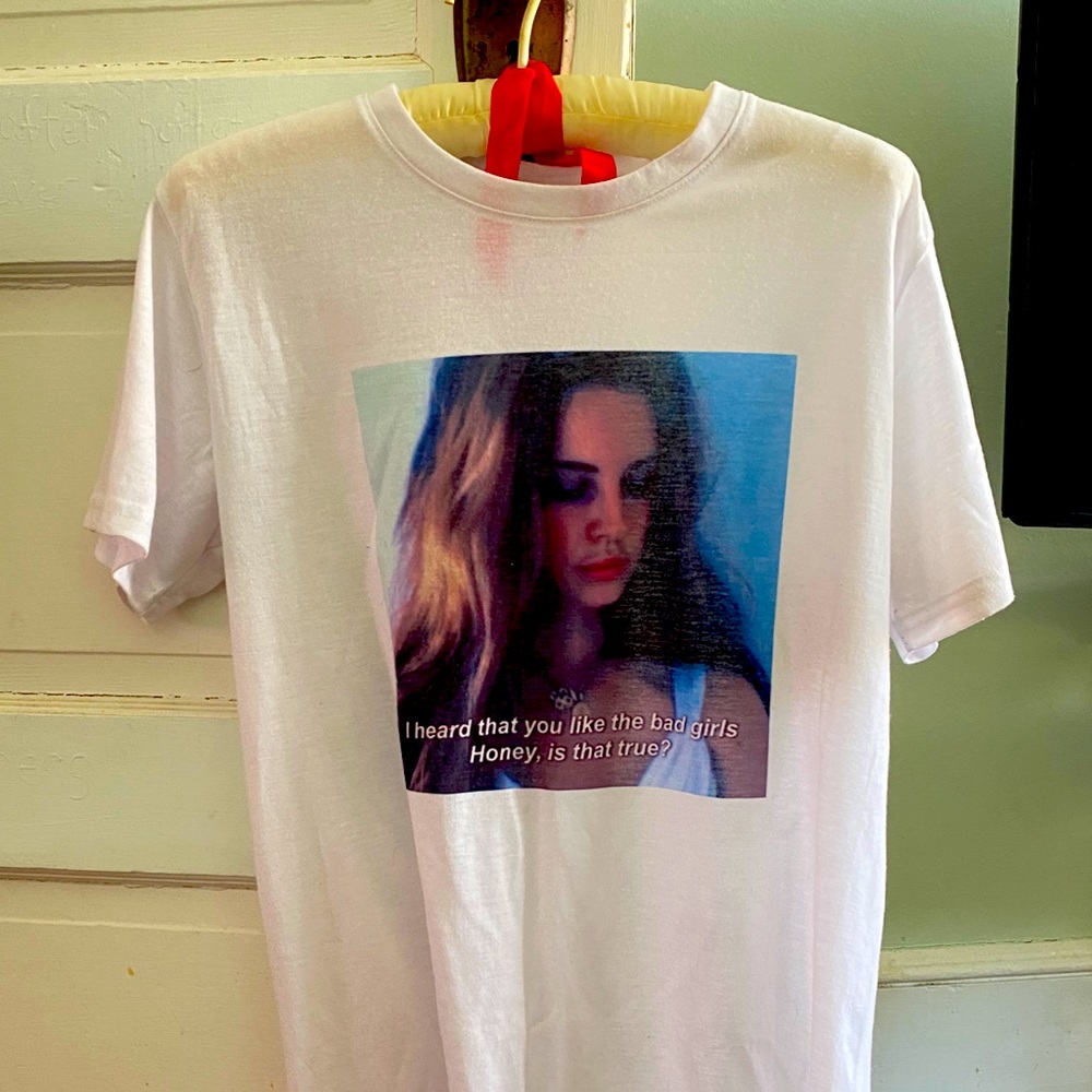 Lana Del Rey “video games” tee shirt
